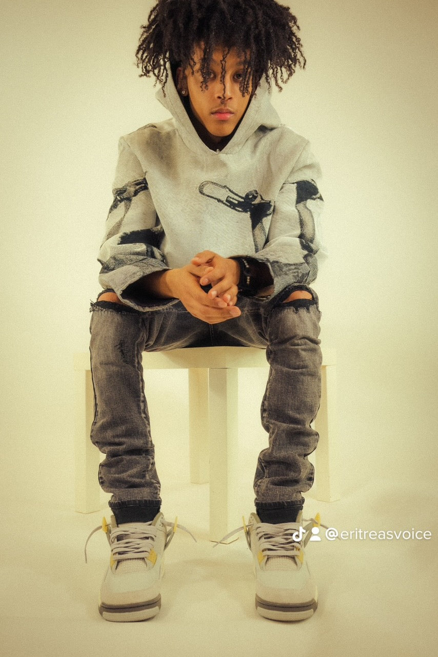 PEACE HOODIE
